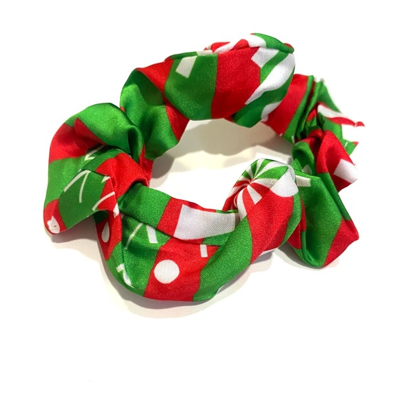 Christmas Holiday Scarf Scrunchie Ponytail Holder 2 in 1 Snowflakes - Picture 4 of 5